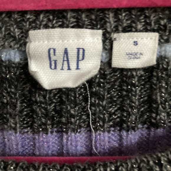 GAP colorful sweater-Ladies small - Picture 3 of 4